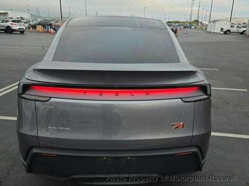 Used 2026 Tesla Model Y Long Range image 4