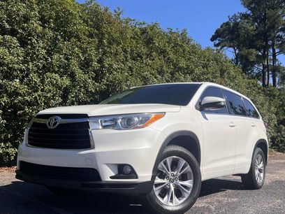 Used 2016 Toyota Highlander LE