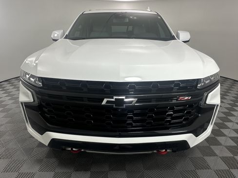 Used 2024 Chevrolet Tahoe Z71 w/ Luxury Package AWD/4WD image 8