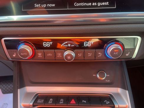 Used 2025 Audi Q3 2.0T Premium image 23