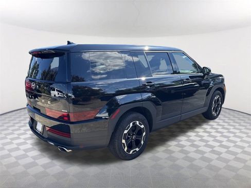 Used 2024 Hyundai Santa Fe SE image 5