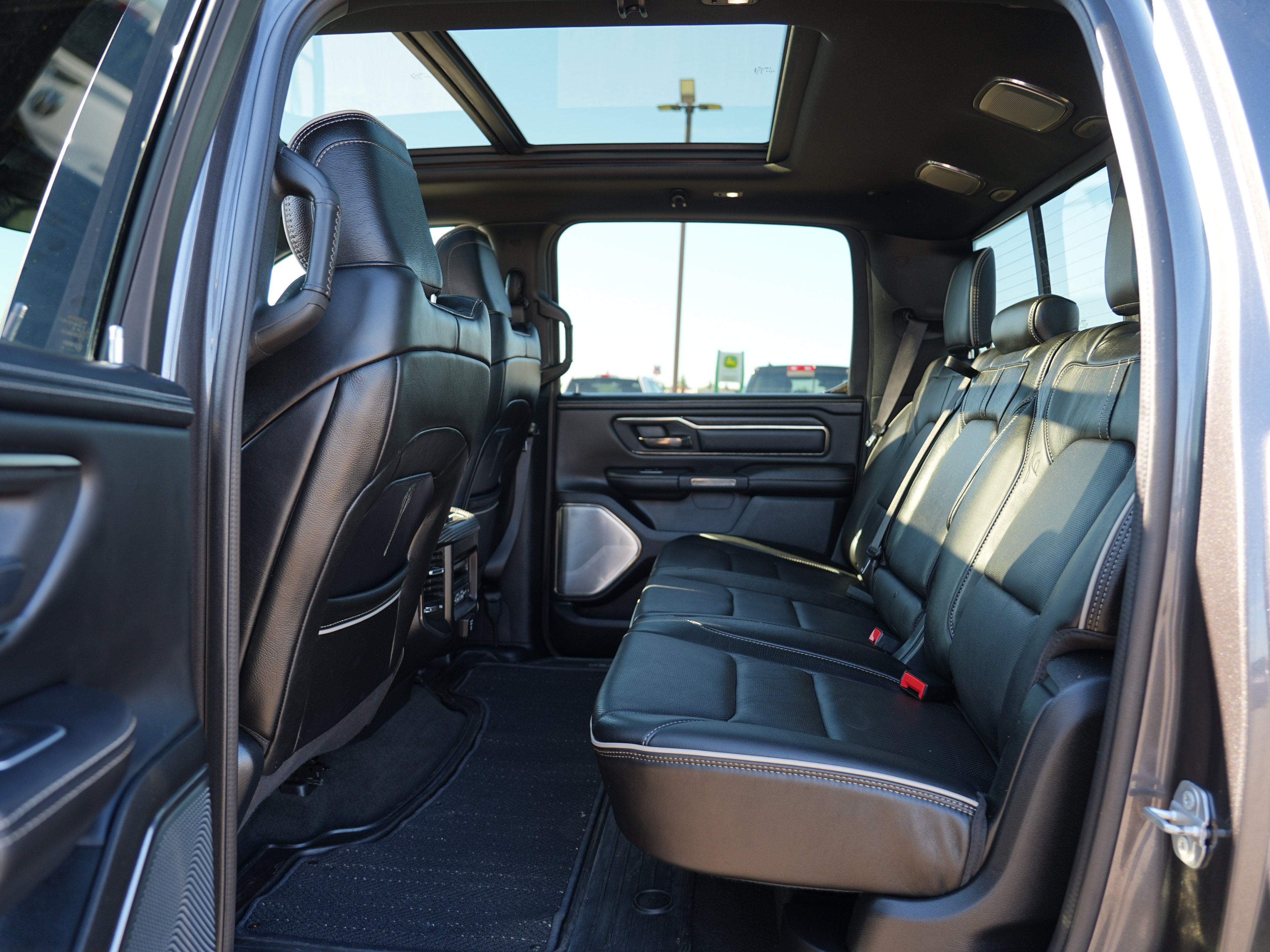 Used 2020 RAM 1500 Limited AWD/4WD image 19