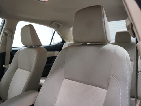 Used 2015 Toyota Corolla LE FWD image 11