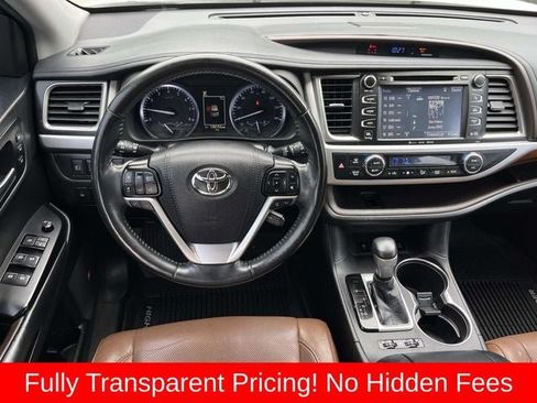 Used 2019 Toyota Highlander Limited Platinum AWD/4WD image 12