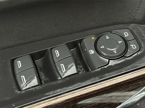 Used 2021 GMC Sierra 1500 Elevation w/ Preferred Package image 12