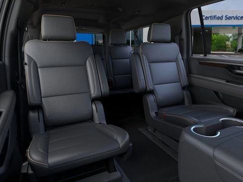 New 2026 Chevrolet Suburban Premier image 17