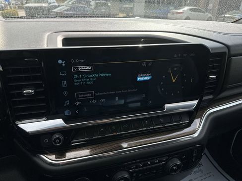 Used 2024 Chevrolet Silverado 1500 LT image 16