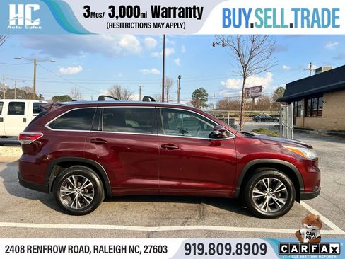 Used 2016 Toyota Highlander XLE image 6