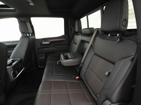 Used 2024 Chevrolet Silverado 1500 High Country w/ High Country Premium Package image 21