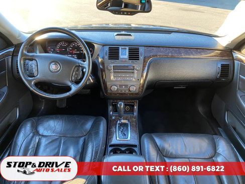 Used 2009 Cadillac DTS image 11