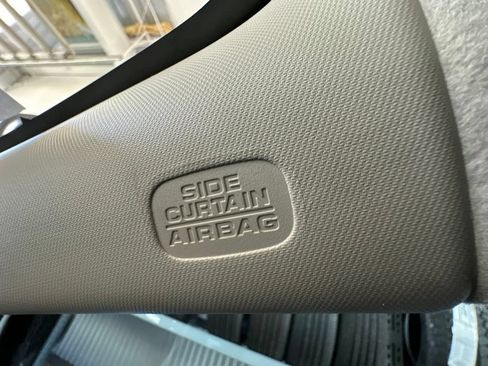 Used 2018 Honda Fit EX image 37