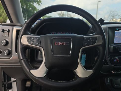 Used 2018 GMC Sierra 1500 SLT AWD/4WD image 31