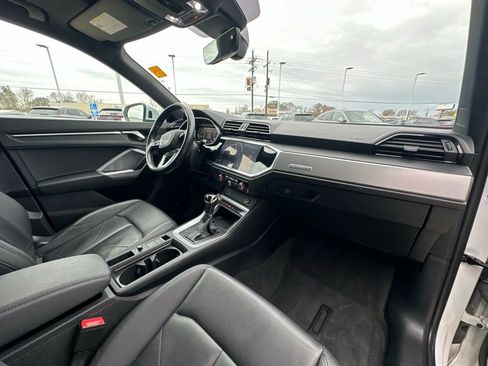 Used 2024 Audi Q3 2.0T Premium image 26