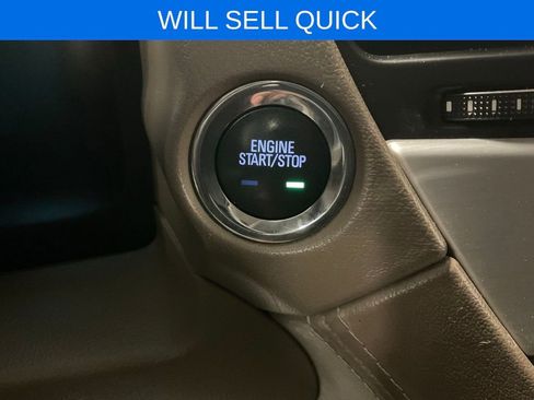 Used 2017 GMC Yukon SLT w/ Open Road Package image 17