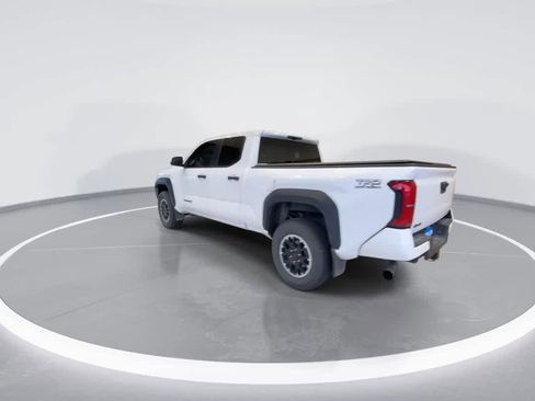 Used 2024 Toyota Tacoma TRD Off-Road image 6