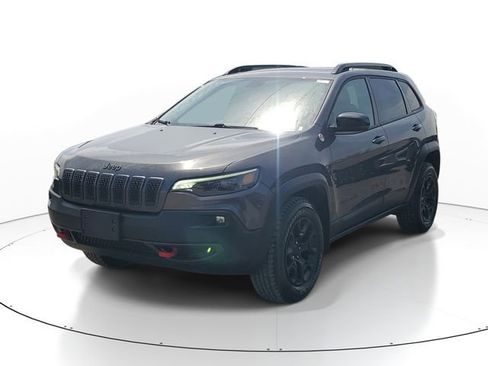 Used 2022 Jeep Cherokee Trailhawk w/ Trailhawk Elite Value Package AWD/4WD image 2