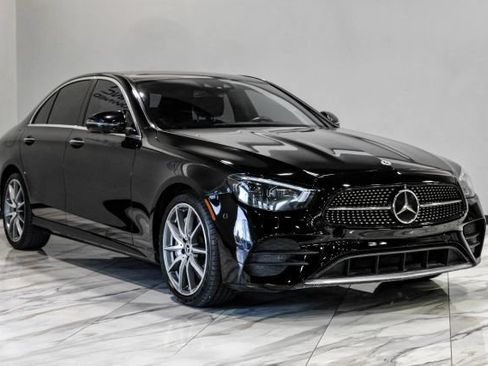 Used 2022 Mercedes-Benz E 450 4MATIC Sedan w/ Driver Assistance Package image 10