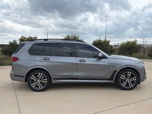 Used 2024 BMW X7 xDrive40i w/ Executive Package image 10