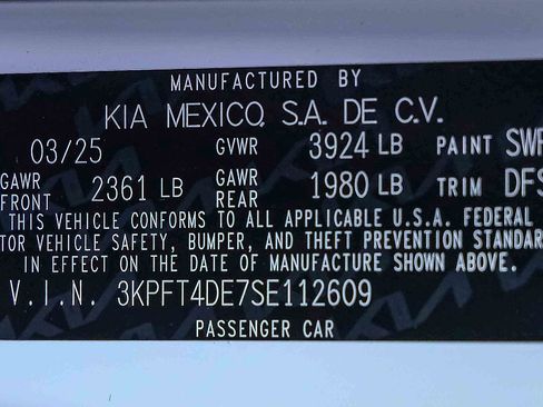 Certified 2025 Kia K4 FWD image 28