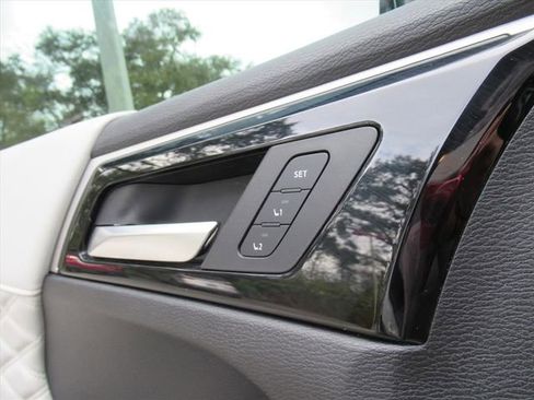 Used 2022 Mitsubishi Outlander SEL image 26