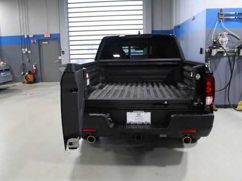 Certified 2023 Honda Ridgeline Black Edition image 48