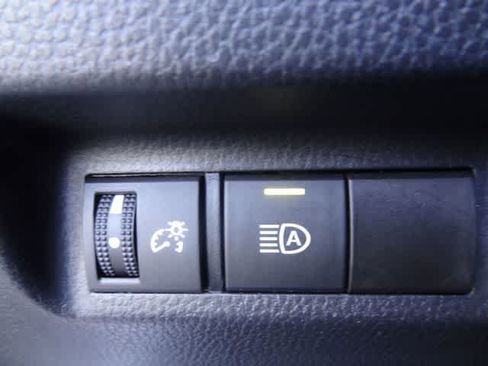 Certified 2024 Toyota RAV4 XLE FWD image 15