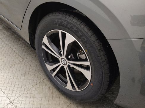 Used 2023 Nissan Sentra SV FWD image 31