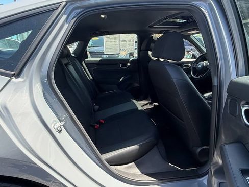 Used 2025 Honda Civic Sport image 15