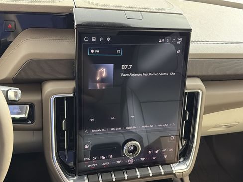 New 2026 GMC Yukon XL Denali w/ Denali Reserve Package AWD/4WD image 18
