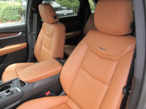 New 2026 Cadillac XT5 Premium Luxury w/ Driver Assist Package FWD image 16