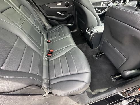 Certified 2022 Mercedes-Benz GLC 300 4MATIC w/ Multimedia Package Lite image 18