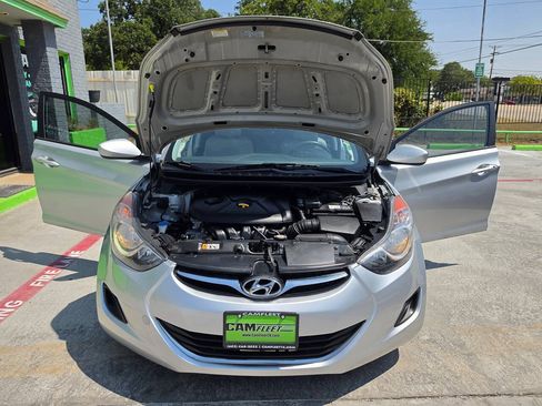 Used 2013 Hyundai Elantra GLS FWD image 52