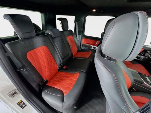 Used 2025 Mercedes-Benz G 63 AMG 4MATIC image 29