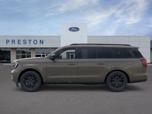 New 2026 Ford Expedition Max Platinum image 3