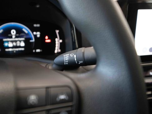 Used 2025 Toyota Camry LE image 14