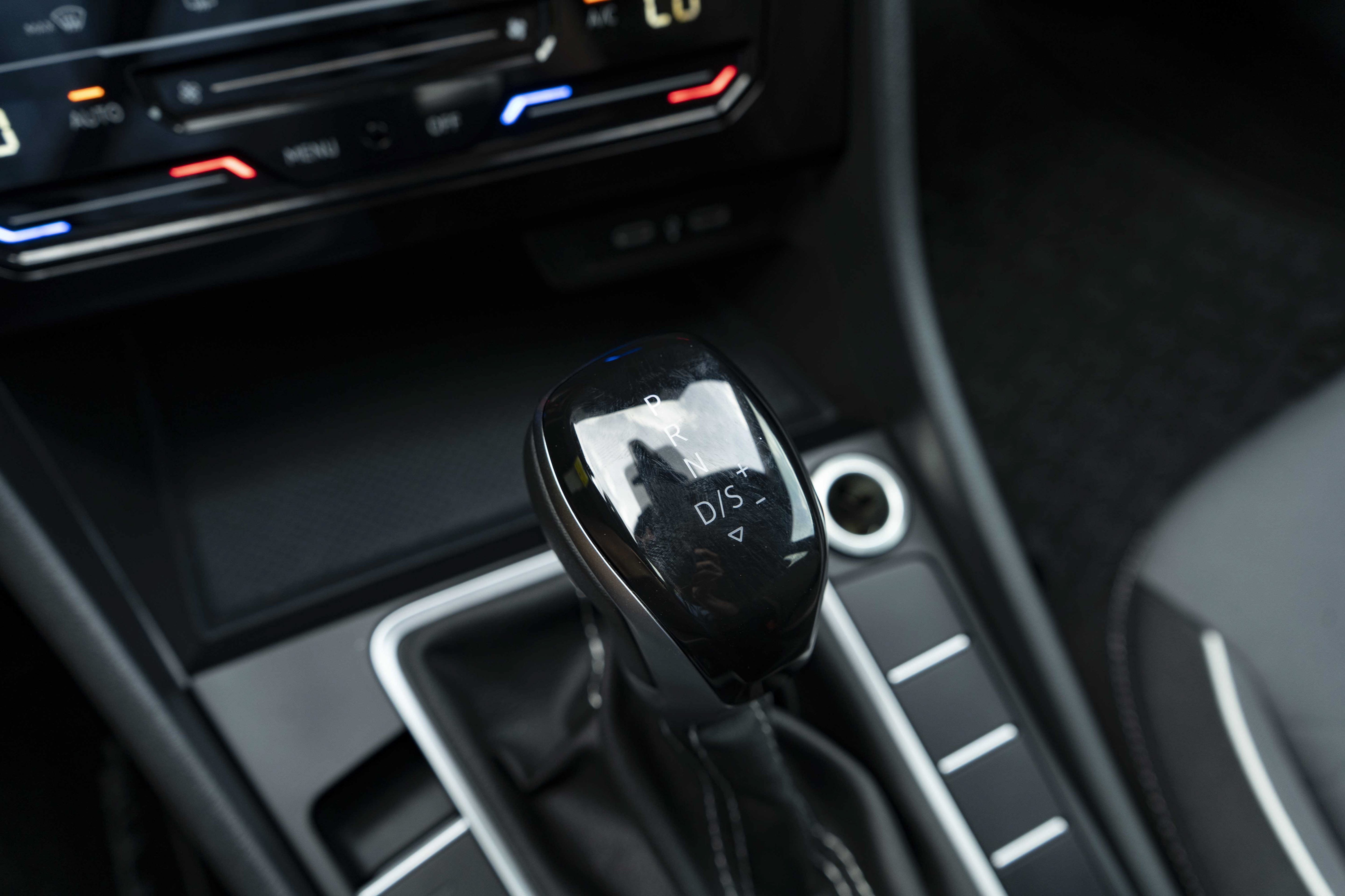 Certified 2026 Volkswagen Jetta Sport FWD image 27