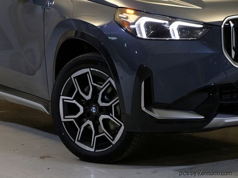 Used 2025 BMW X1 xDrive28i w/ Premium Package image 3