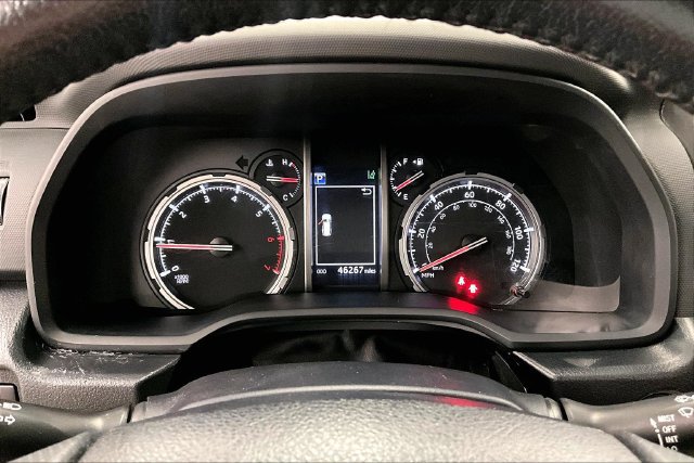Used 2023 Toyota 4Runner Limited AWD/4WD image 27