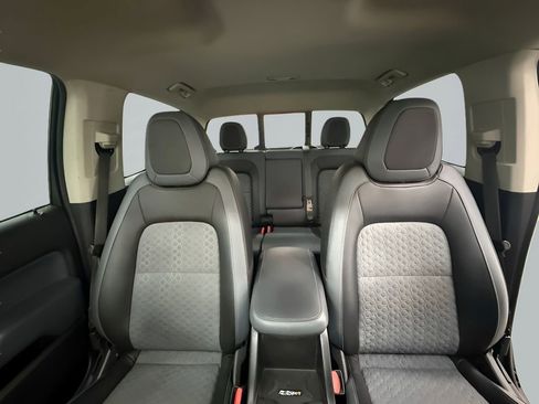 Used 2022 Chevrolet Colorado Z71 w/ Safety Package RWD image 28