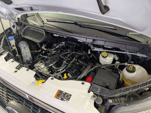 Used 2024 Ford Transit 350 XLT image 29