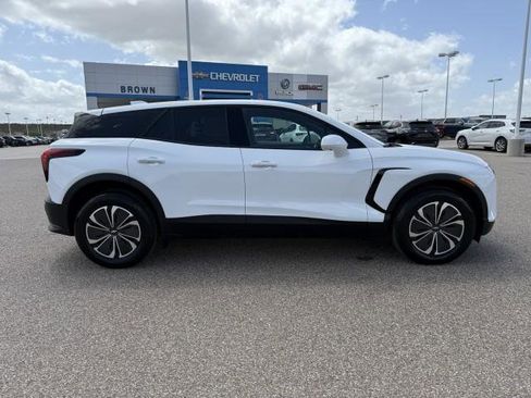 New 2025 Chevrolet Blazer EV LT image 8