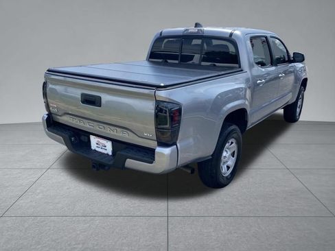 Used 2020 Toyota Tacoma SR AWD/4WD image 15