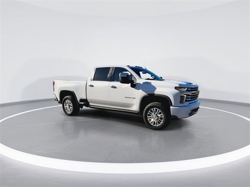 Used 2021 Chevrolet Silverado 2500 High Country w/ Z71 Off-Road Package image 2
