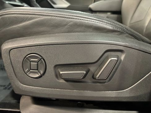 Used 2021 Audi Q3 2.0T Premium image 10