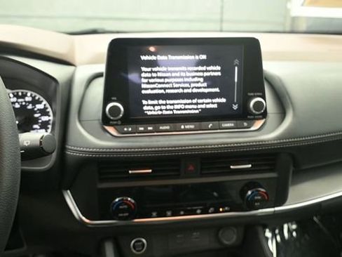 Used 2023 Nissan Rogue SV AWD/4WD image 19