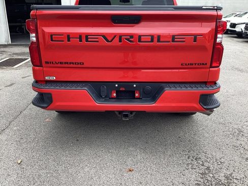 Used 2019 Chevrolet Silverado 1500 Custom w/ Custom Value Package AWD/4WD image 19