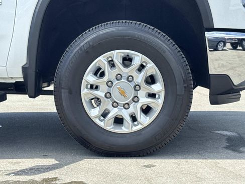 Used 2024 Chevrolet Silverado 2500 LTZ w/ LTZ Convenience Package AWD/4WD image 33
