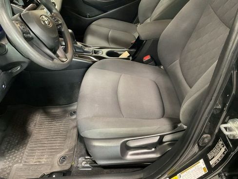 Used 2022 Toyota Corolla LE FWD image 10