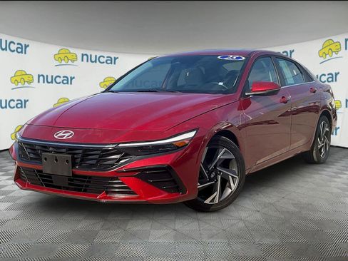 Used 2025 Hyundai Elantra Limited image 6