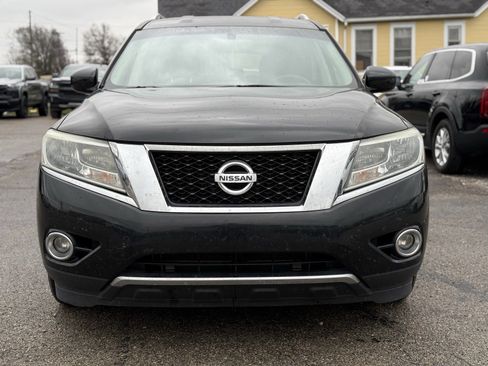 Used 2016 Nissan Pathfinder SV w/ Trailer Tow Package image 8